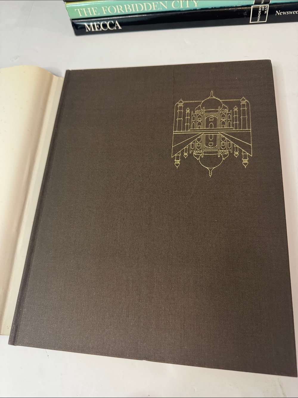 Newsweek Wonders of Man The Taj Mahal Coffee Table Book, Vintage 1972 - Picture 2 of 14